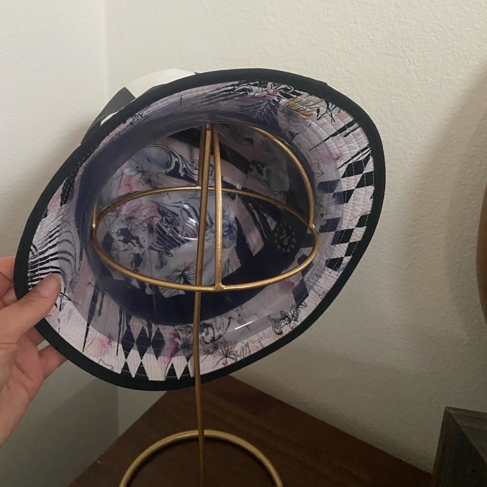Reversed checker bucket hat - Picture 3 of 4